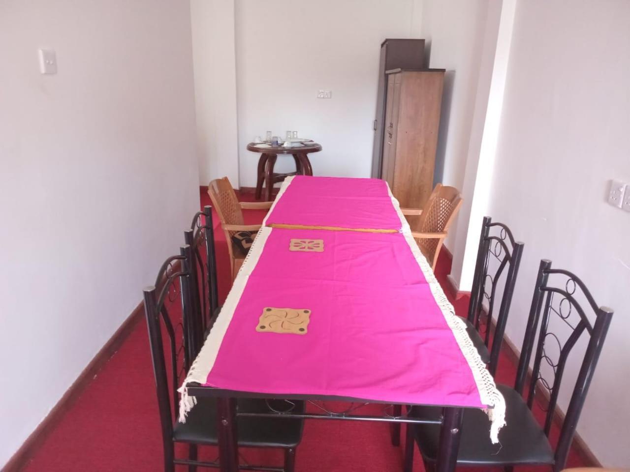 Frosty Heaven Guest House Nuwara Eliya Buitenkant foto
