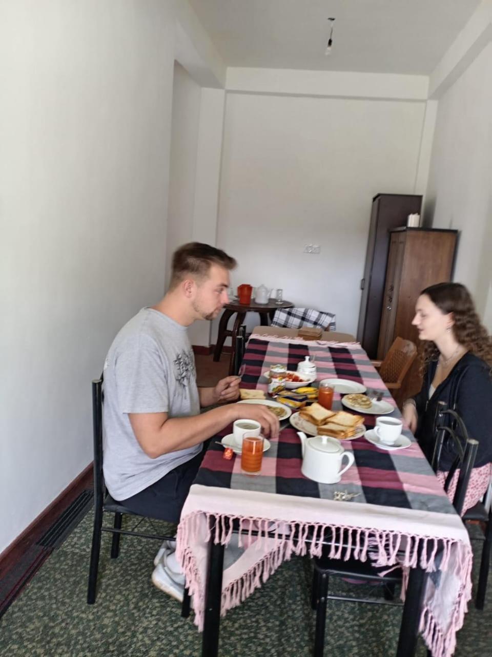 Frosty Heaven Guest House Nuwara Eliya Buitenkant foto