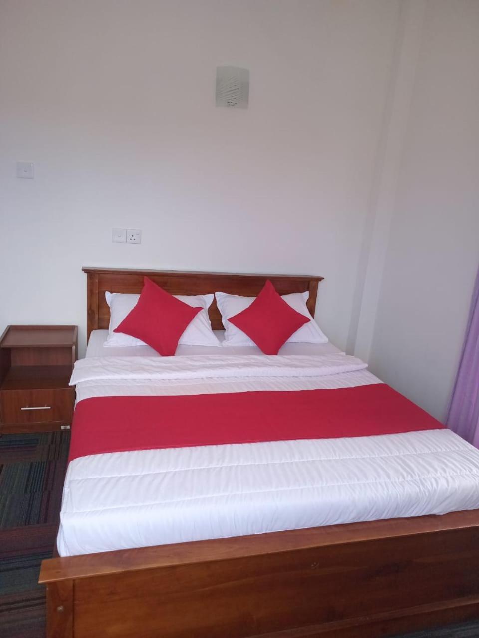 Frosty Heaven Guest House Nuwara Eliya Buitenkant foto